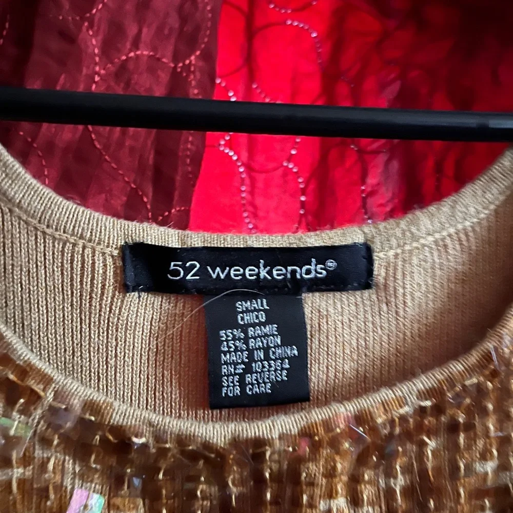 52 Weekends Gold Sequin Top - Picture 2 of 3